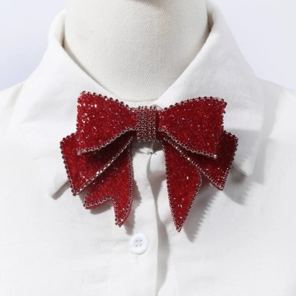 A+ Boutique Accessories - 🎀 Bow Tie Pin 🎀